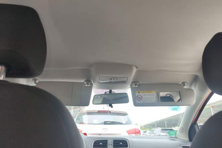 Used Volkswagen Polo 2014 1.6L Automatic Comfort Edition Headliner