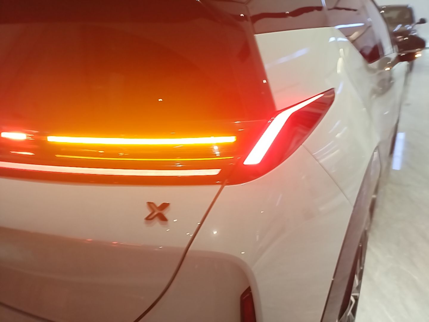 Zeekr X 2023 Four-Wheel Drive YOU Edition 4 Seats — снимка 9