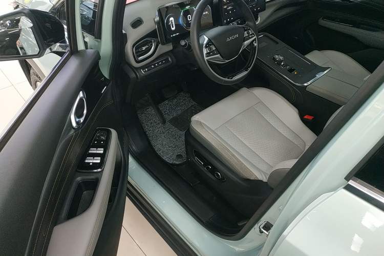 Used AION V 2021 Plus 70 Smart Edition Lithium Iron Phosphate