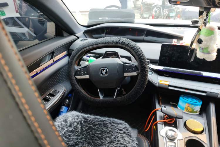 Used CHANGAN UNI-V 2024 1.5T Prestige Edition Steering Wheel