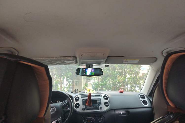 Used Volkswagen Tiguan 2015 1.8TSI Automatic Two-Wheel Drive Comfort Edition Headliner