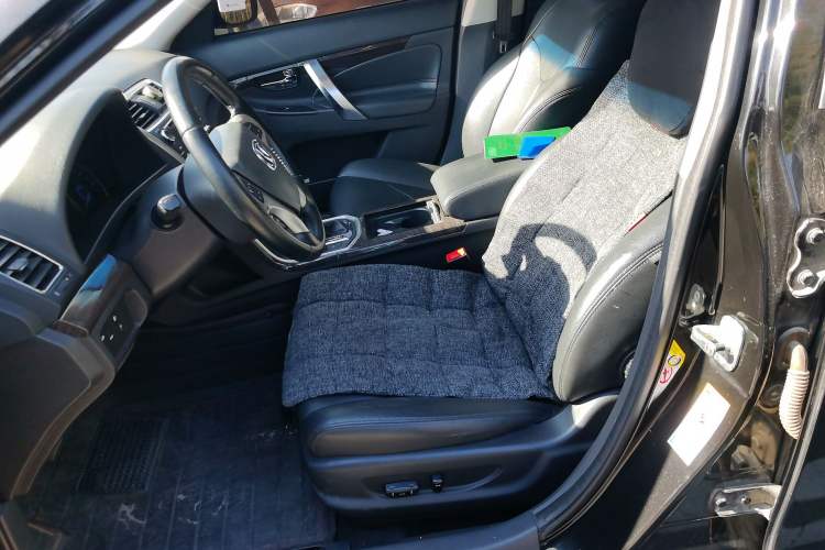 Used Changan Raeton 2014 1.8T Automatic Prestige Anniversary Edition China IV Standard