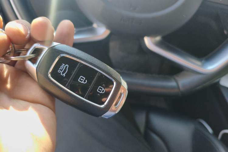 Used Hyundai Elantra 2021 1.5L CVT LUX Prestige Edition