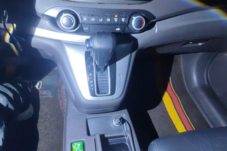 Used Honda CR-V 2012 2.0L two-wheel drive urban version