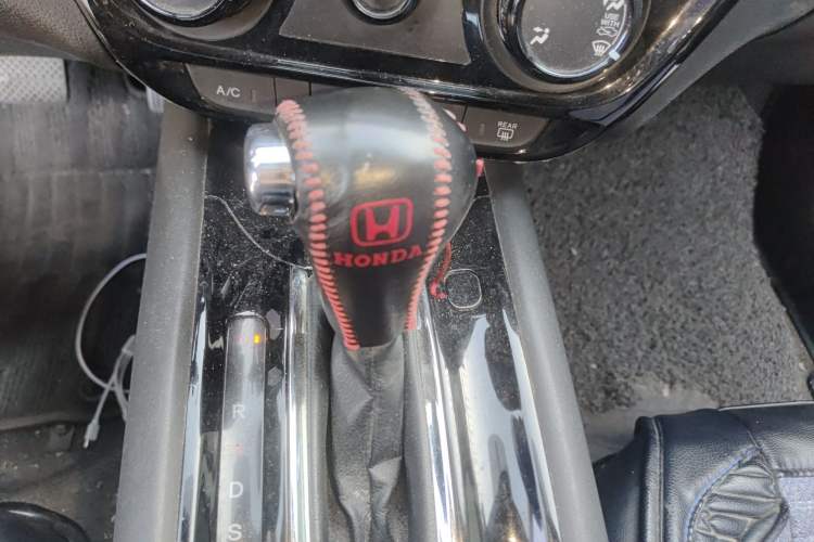 Used Honda Vezel 2017 1.5L CVT 2WD Comfort Model Gear Lever