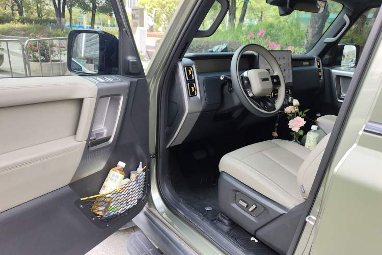 Used iCAR V23 2025 401 Two-Wheel Drive Advanced Edition Driver Seat