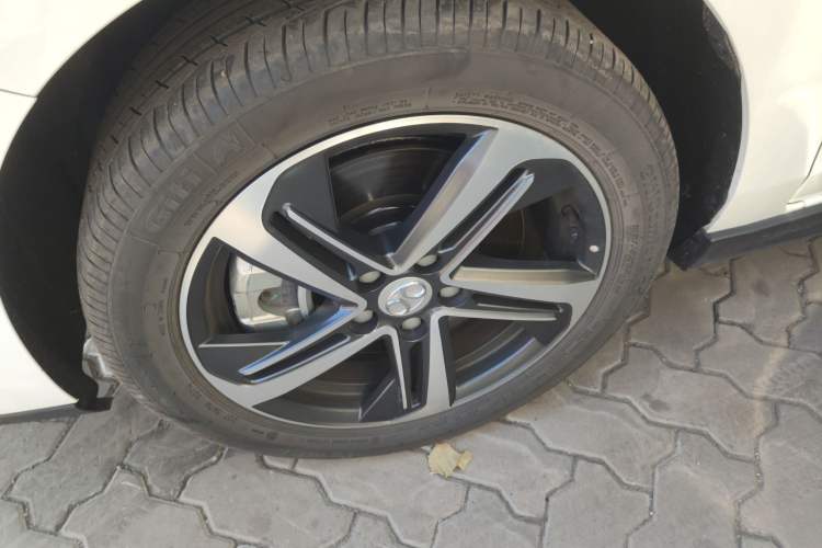 Used BAIC Beijing EU5 2018 R550 Smart Trend Edition
