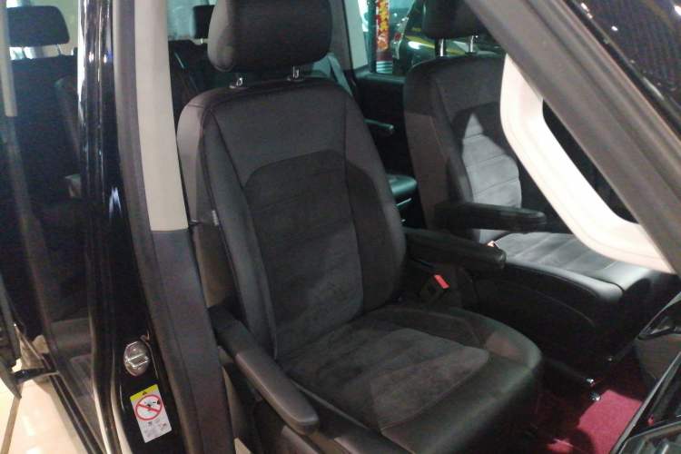 Used Volkswagen Multivan 2019 2.0 TSI 4x4 Prestige Edition 7-Seater
