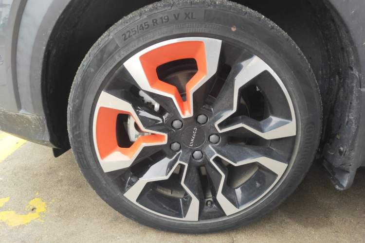 Used Lynk & Co 06 2021 1.5T Shero Pink Special Edition
