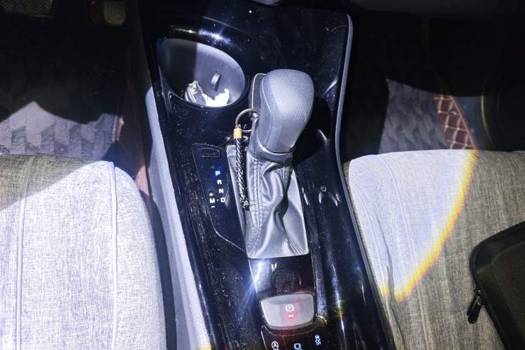 Used Toyota IZOA 2020 2.0L Yi Xiang CARE