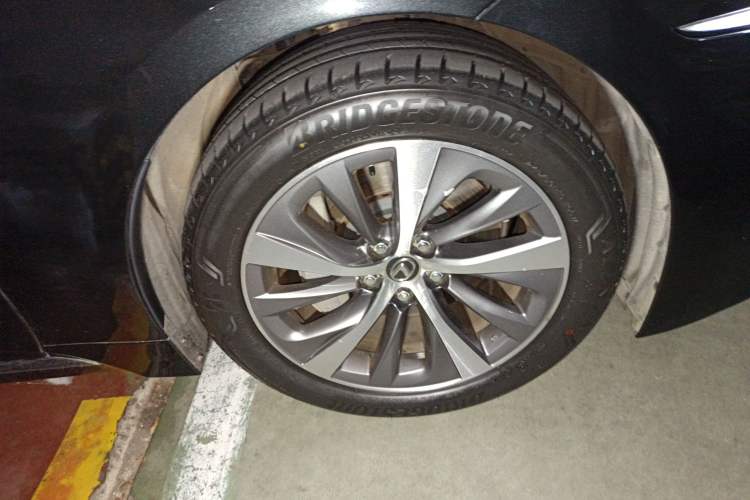 Used Lexus LS 2018 500h Premier Edition China V Standard