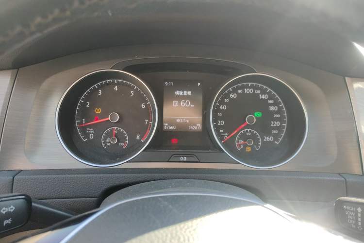 Used Volkswagen Golf 2015 1.4TSI Automatic Luxury Model