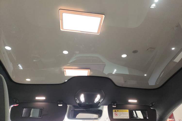 Used Hongqi EH7 2025 600 Smart Selection Edition
