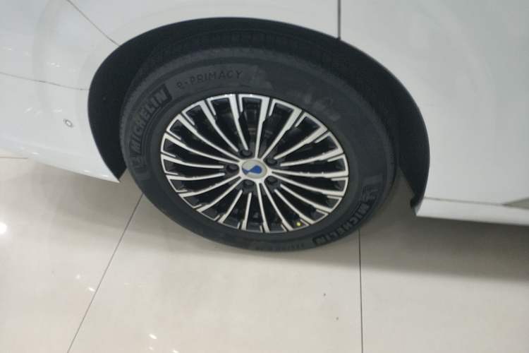 Used Denza D9 2022 DM-i 970 Four-Wheel Drive Flagship Model