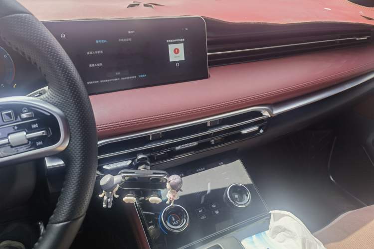 Used JETOUR X70 PLUS 2023 1.6T DCT Stronger PLUS 5-seater
