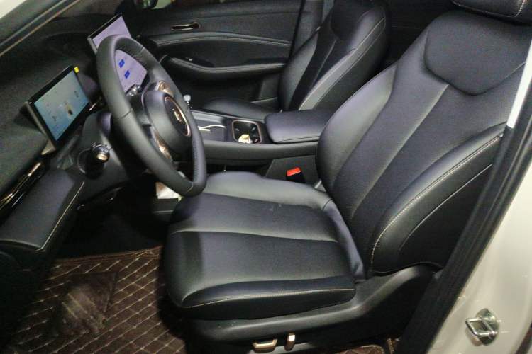 Used Baojun Yunhai 2024 500km Pure Electric Version
