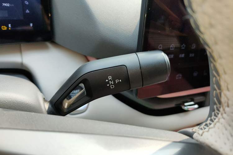 Used Lynk & Co 06 EM-P 2023 EM-P 126 Long-Range Halo
