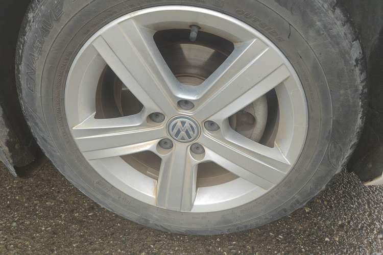 Used Volkswagen Lamando 2021 230TSI DSG Fashion Edition Right Front Wheel Hub