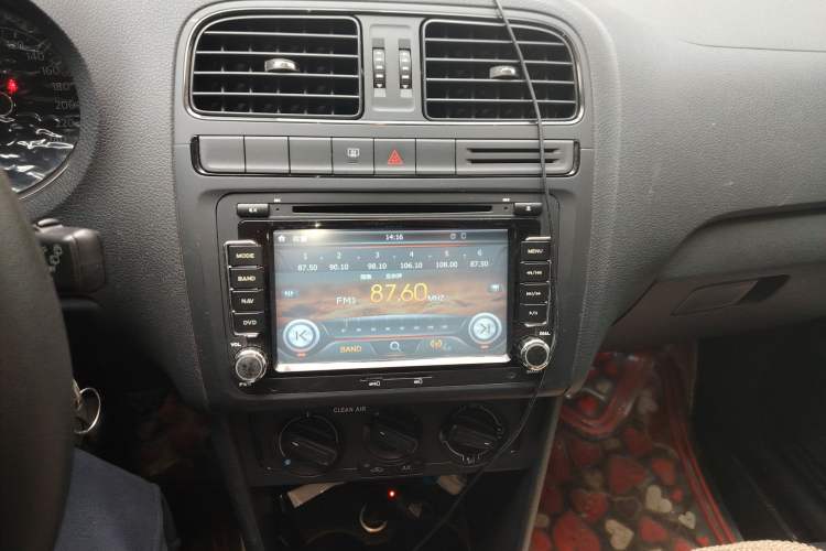 Used Volkswagen Polo 2016 1.4L Manual Fashion Model
