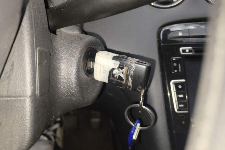 Used Peugeot 408 2013 1.6L Manual Comfort Edition Vehicle Key