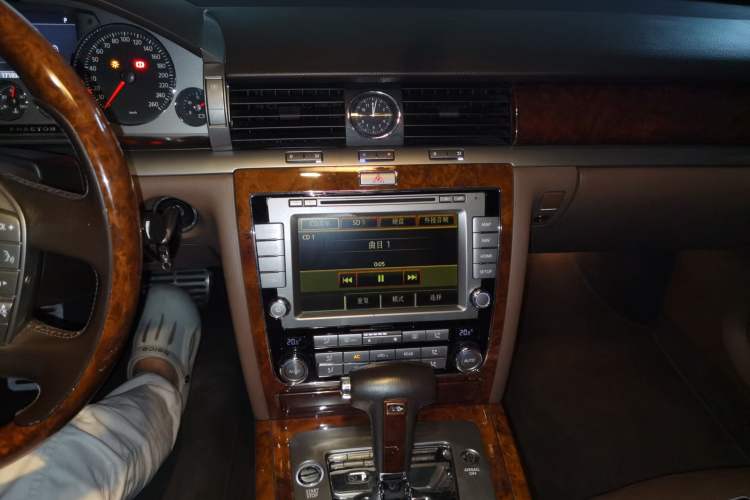 Used Volkswagen Phaeton 2012 3.0TDI Executive Version