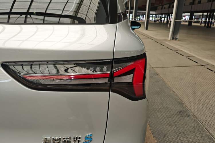 Used Wuling Xingguang S 2024 130 km Flagship Version
