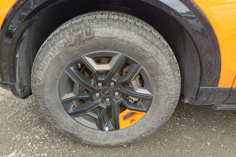 Used Ford Explorer 2024 2.3T EcoBoost Kunlun Peak Edition 7-Seater Left Front Wheel Hub