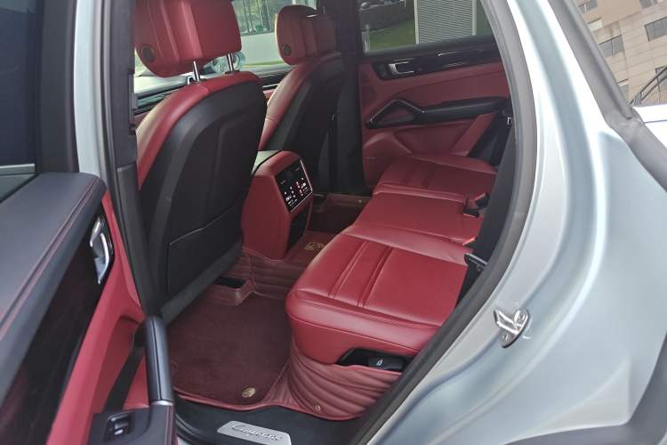 Used Porsche Cayenne 2022 Cayenne 3.0T Platinum Edition
