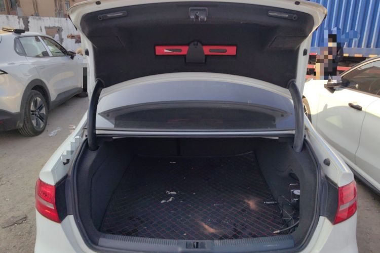 Used Audi A4L 2016 35 TFSI Collector's Edition Automatic Standard Model
