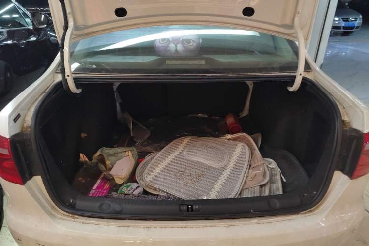 Used Volkswagen Lavida 2013 Restyled Classic 1.6L Automatic Comfort Edition