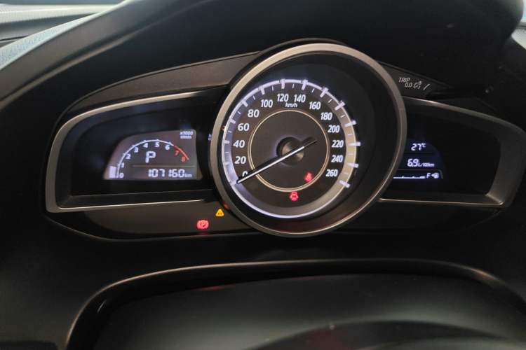 Used Mazda CX-4 2016 2.0L Automatic 2WD Blue Sky Dynamic Edition Instrument Cluster