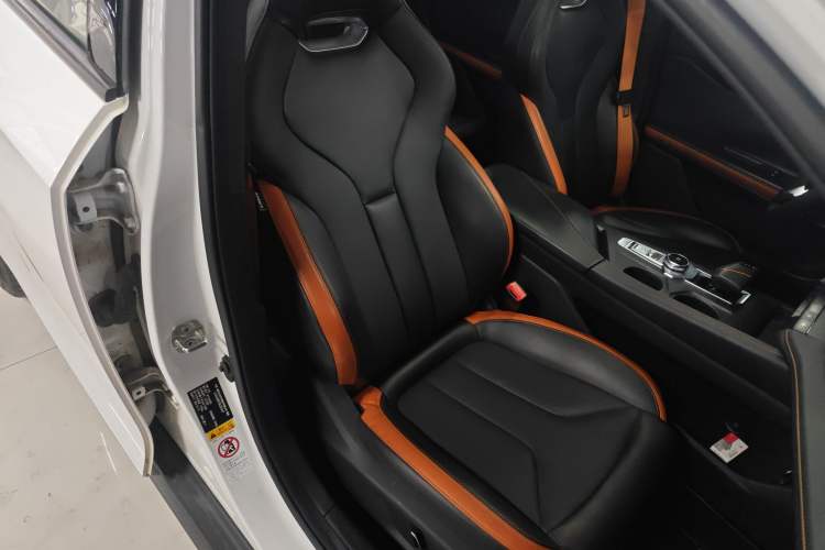 Used CHANGAN UNI-V 2024 1.5T High-Energy Version Right Front Seat