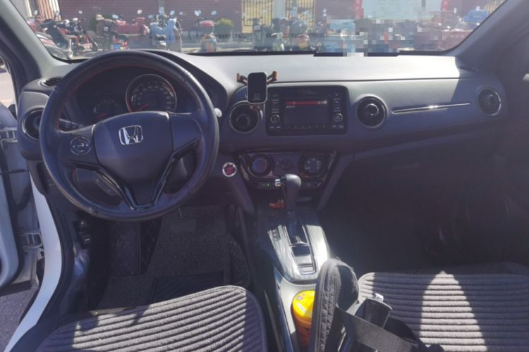 Used Honda XR-V 2017 1.8L EXi CVT Comfort Version Center Console