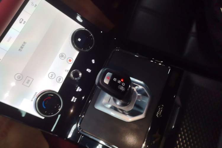 Used Land Rover Range Rover Evoque 2020 249 PS R-DYNAMIC SE Sport Technology Edition