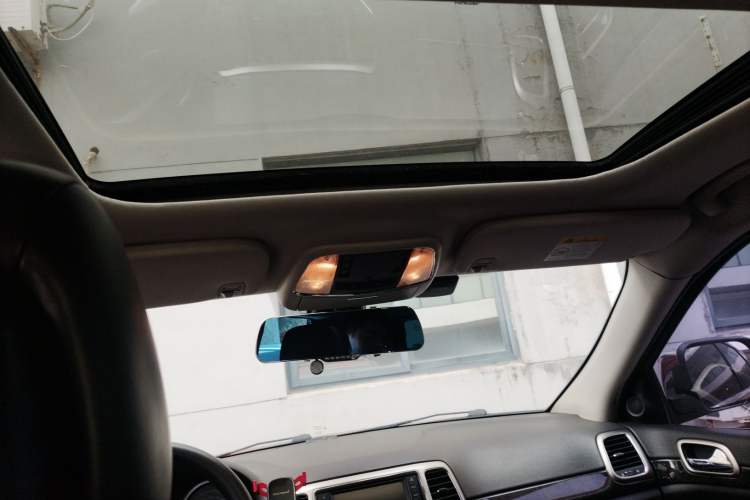 Used Jeep Grand Cherokee 2011 3.6L Comfort Edition