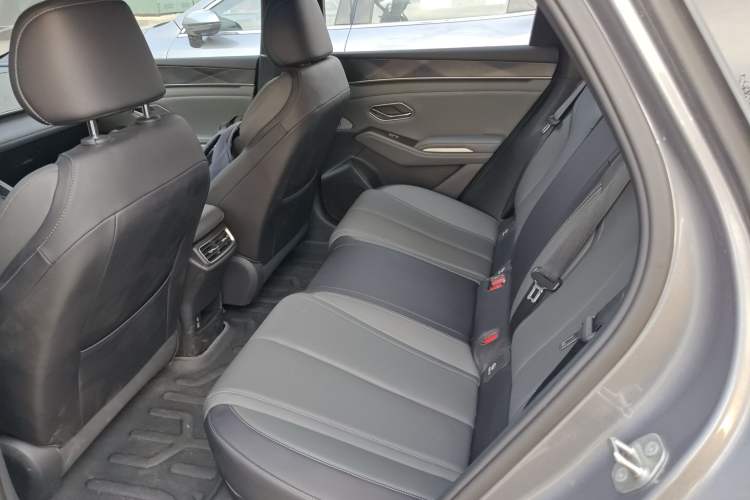 Used BYD Qin L 2025 DM-i Smart Drive 120KM Leading Model
