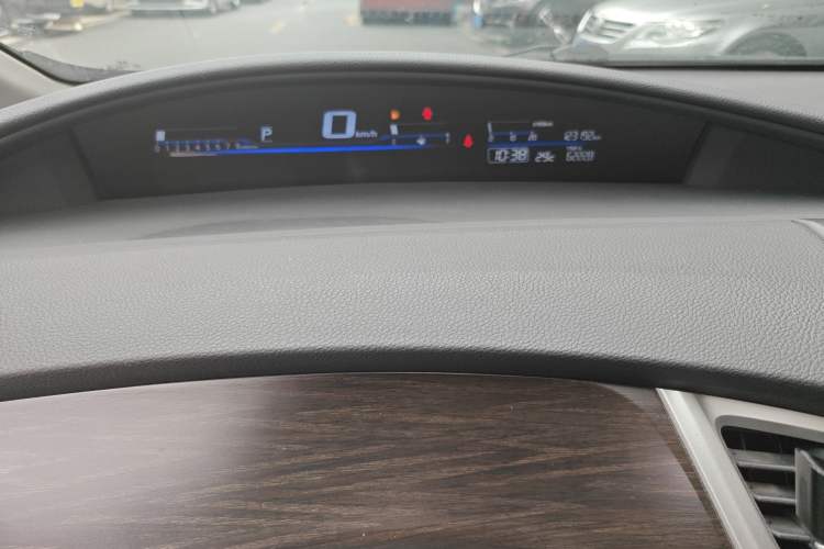 Used Honda Jade 2013 1.8L automatic Comfort version 5 seats Instrument Cluster