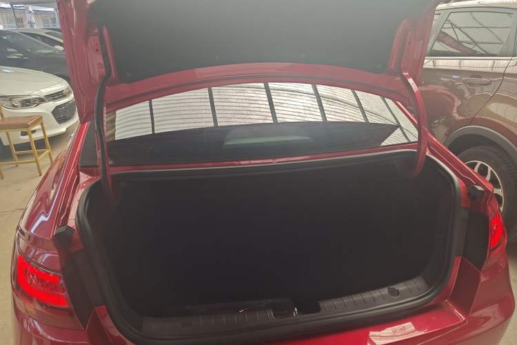 Used Geely Auto Emgrand GL 2021 UP 1.4T CVT Leading Edition
