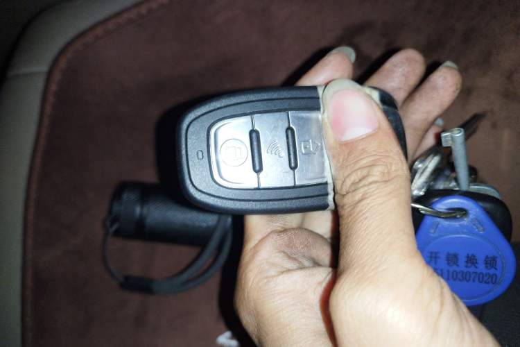 Used Toyota Highlander 2013 2.7L Two-Wheel Drive 7-Seater Zijin Edition
