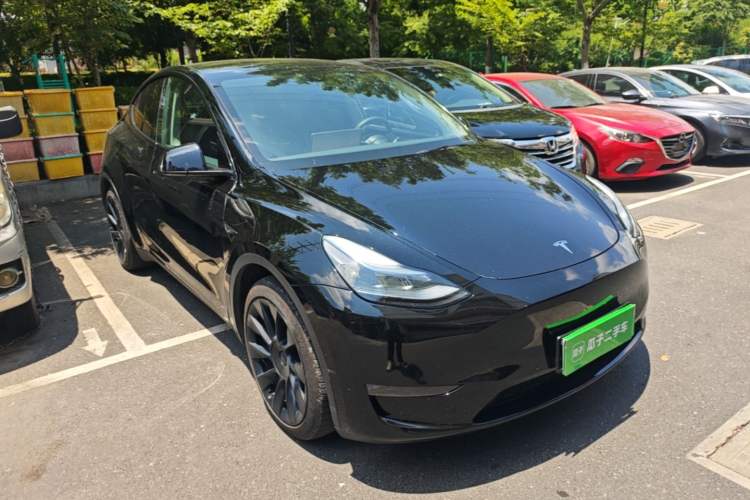 Used Tesla Model Y 2022 Long-Range All-Wheel-Drive Version
