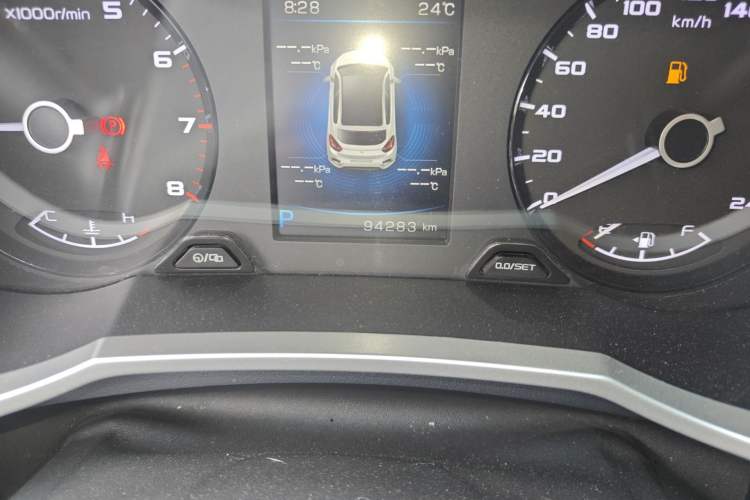 Used Geely Auto Emgrand GS 2017 Sport Edition 1.3T Automatic Smart Connectivity Model Odometer Close Up