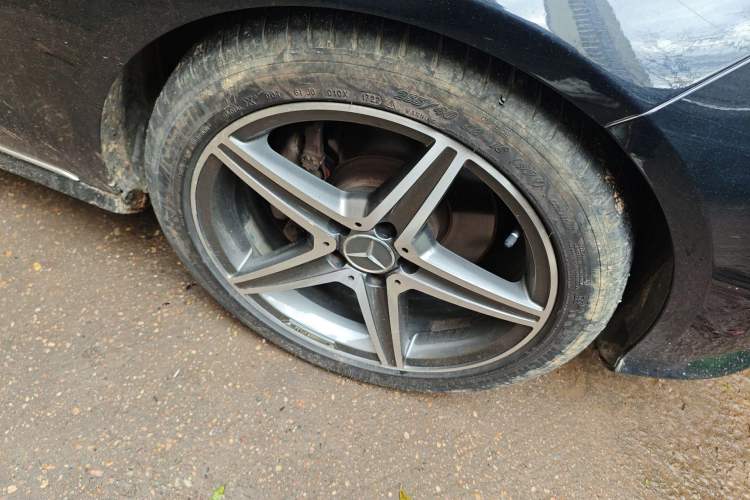 Used Mercedes-Benz E-Class 2015 Facelift E 200 L