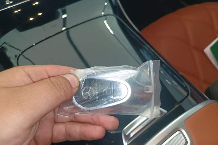 Used Mercedes-Benz Maybach S-Class 2023 S 480 4MATIC Vehicle Key