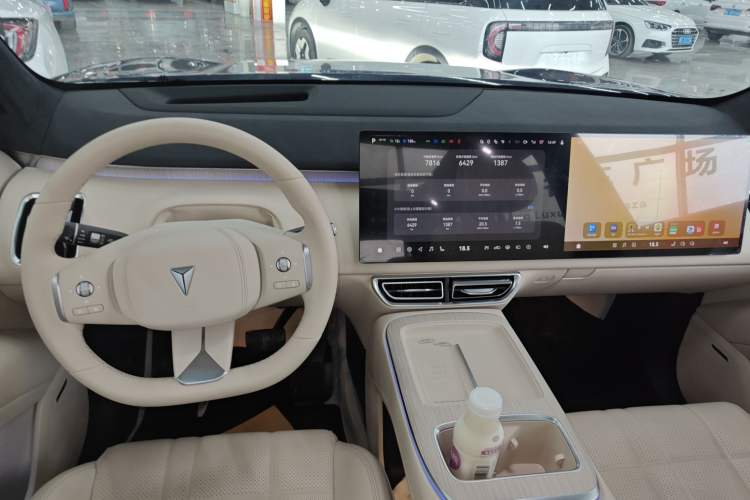 Used Deepal S09 2025 Four-Wheel Drive Ultra+ Custom Edition Gear Lever