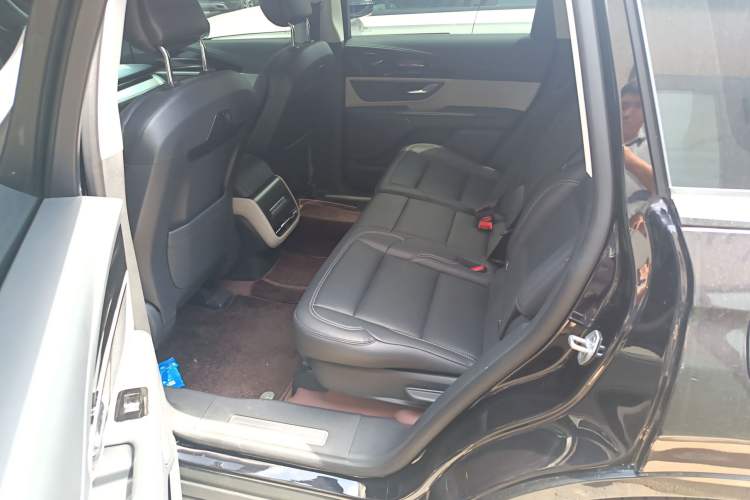 Used Lincoln Nautilus 2025 2.0T All-Wheel-Drive Luxury Hybrid Edition