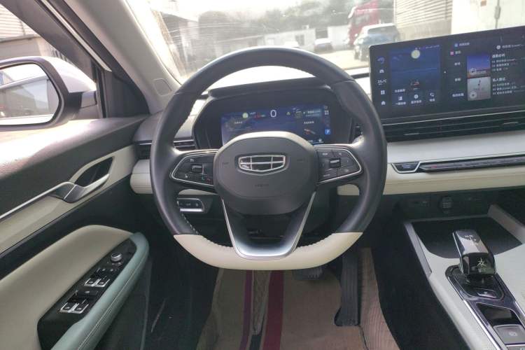 Used Geely Auto Emgrand L HiP 2022 1.5TD-DHT Pro 100KM Super Clean Steering Wheel