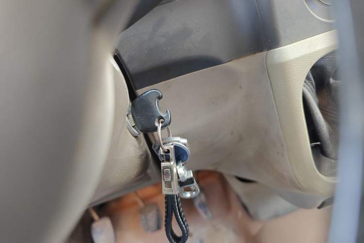 Used Suzuki Landy 2010 1.2L Manual Standard Edition – Sunshine Version