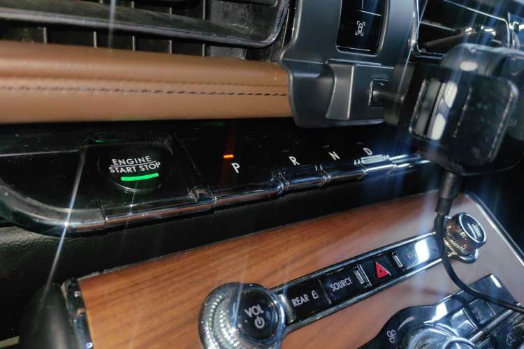 Used Lincoln Aviator 2020 3.0T V6 Four-Wheel Drive Zunya Edition
