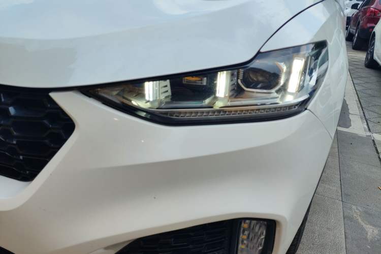 Used Wey VV6 2019 2.0T Two-Wheel-Drive Flagship Version China VI Standard