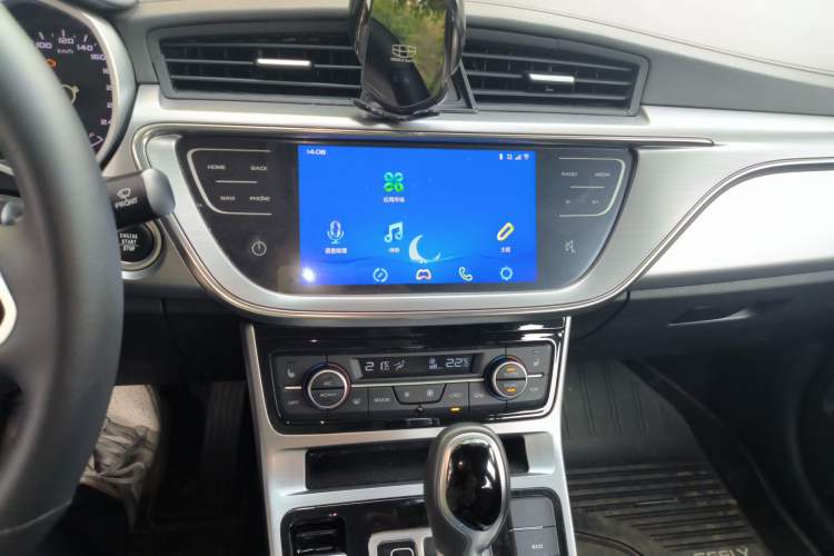 Used Geely Auto Emgrand GL 2019 1.4T CVT Prestige Smart Edition Audio And AC Panel